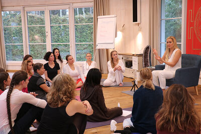 Consciousness of Fire - Liisa explaining the 7 chakras according to Tantra